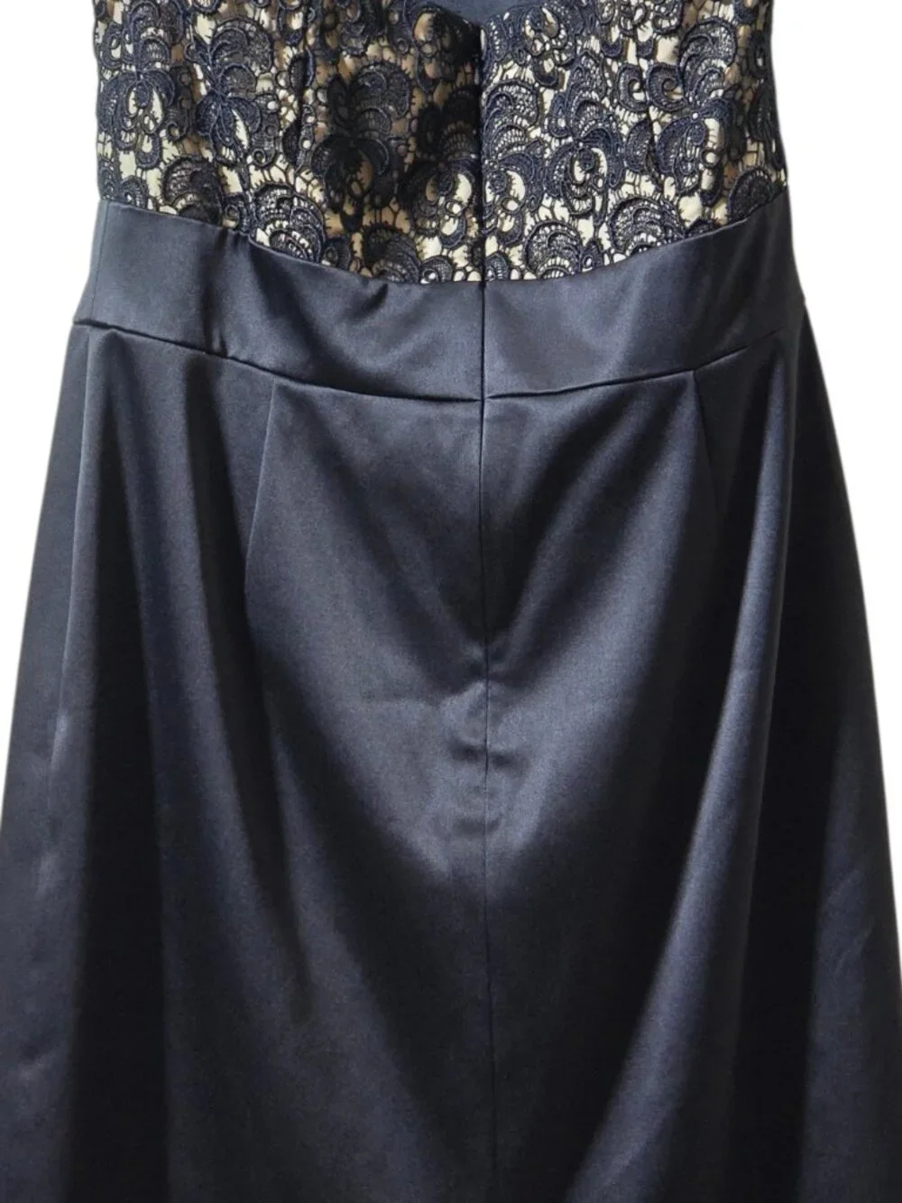 White House Black Market Lace Cocktail Dress Size 6 Black Satin Tulip Wedding